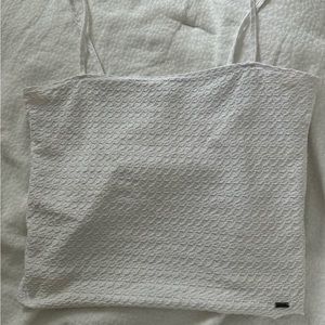 Hollister Tank Size L